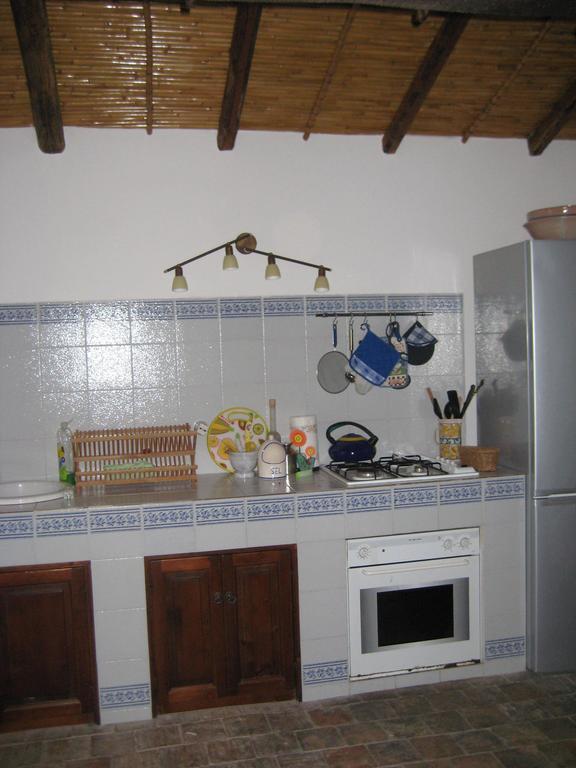 Villa La casa del Cavaliere Santa Maria di Licodia Habitación foto